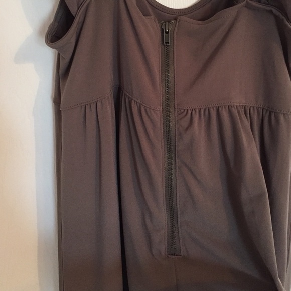 Pretty Ruffle Banana Republic Dress! - Picture 4 of 4
