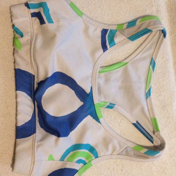 Sports bra! - Picture 2 of 3