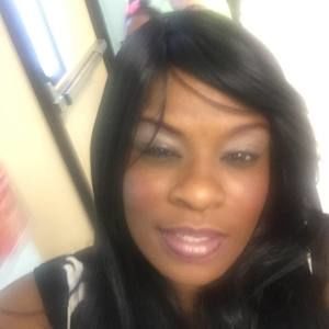 Meet your Posher, Monique