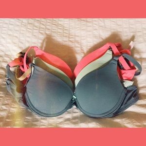 EUC! VS Pink Wear Everywhere Push-up - Set of 3!