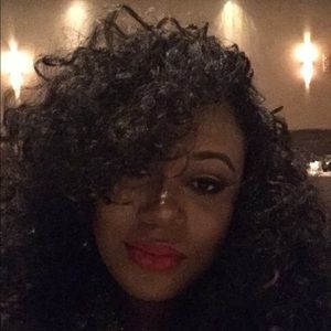 Meet your Posher, Natasha