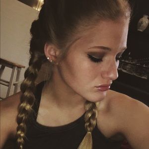 Meet your Posher, Brooke