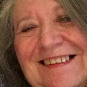 Meet your Posher, Suzanne