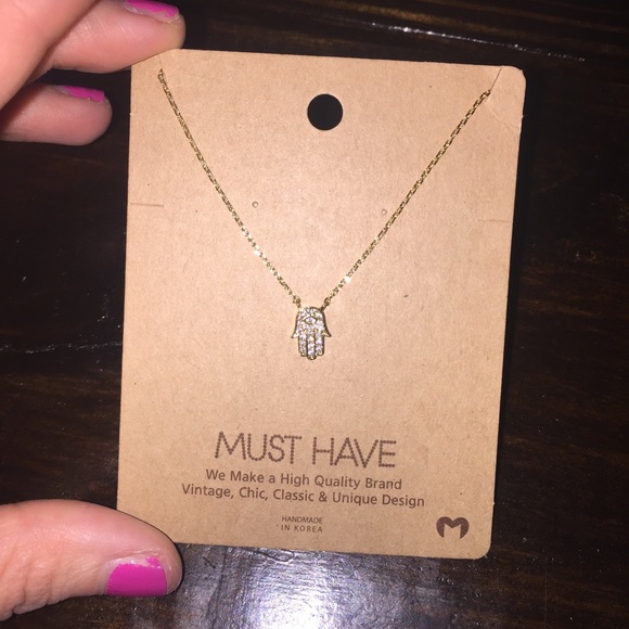 MUST HAVE  necklace🙏🏻 - Picture 1 of 2