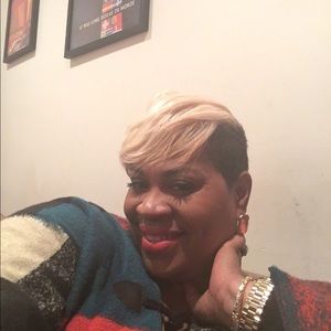 Meet your Posher, Angenette