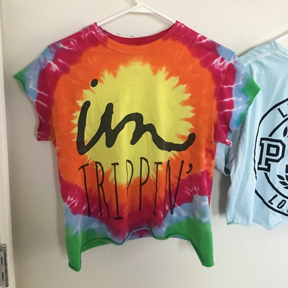I'm trippin' pac sun cropped top