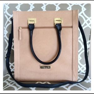 Brand New Olivia & Joy Editor Collection bag!💜👜