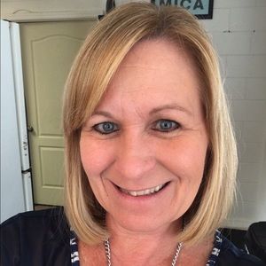 Meet your Posher, Carrie