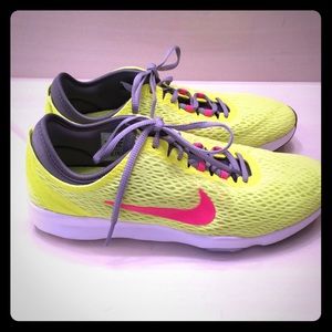 Brand New Nike Training Zoom Fit