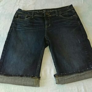 Vera Wang Bermuda shorts size 12