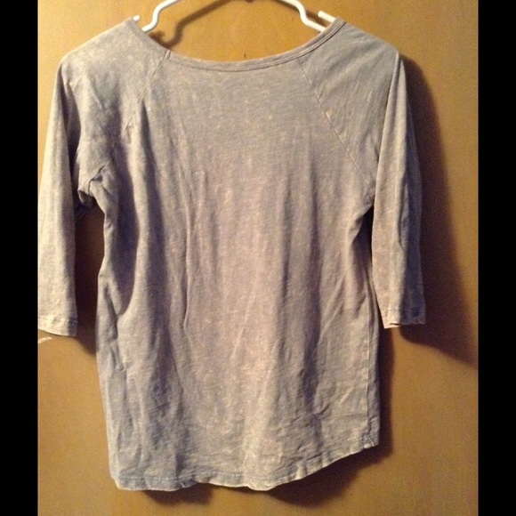 KISS Distressed 3/4 Sleeve - Picture 2 of 2