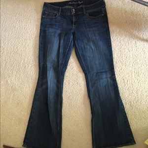 American Eagle Artist Jean