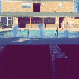 Meet your Posher, Wadha