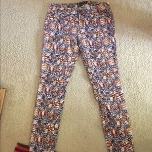 Patterned skinny jeans