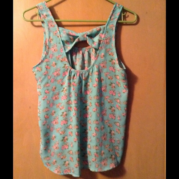 Bow Back Tank Top - Picture 2 of 2