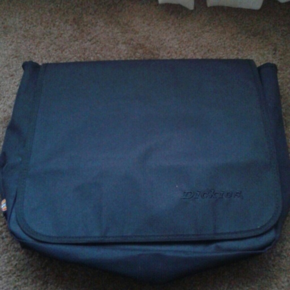 NWT!  Dickies convertable messenger