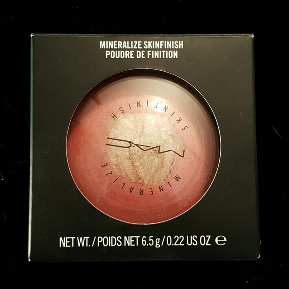 Auth MAC Mineralize Skinfinish in Rose Quartz