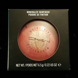 Auth MAC Mineralize Skinfinish in Rose Quartz