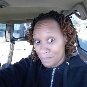 Meet your Posher, Lakeasha