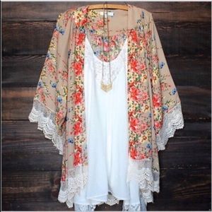 Flash sale- ready to ship- floral and lace kimono