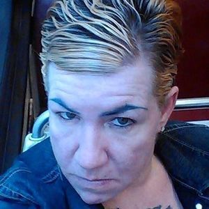 Meet your Posher, Joan