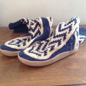 Gypsy sweater boots sized 7