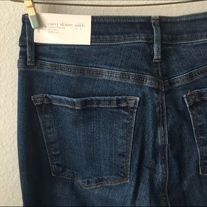 Zip Ankle JEANS- Curvy Skinny Ankle