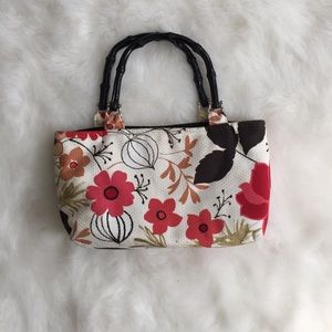 Vintage inspired floral handbag