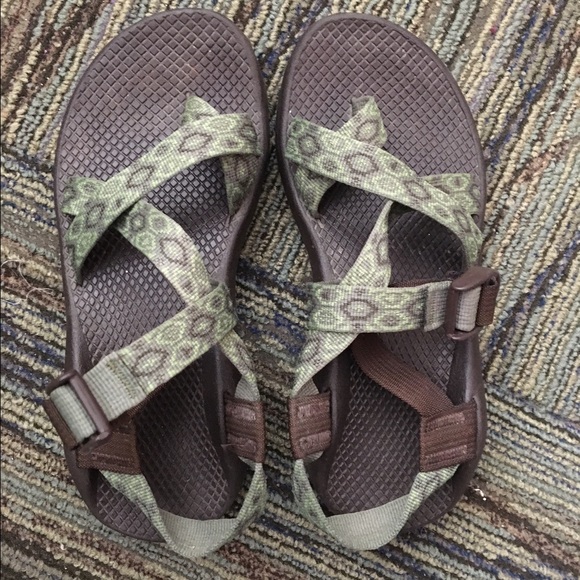 Chacos size women's 7 barely worn