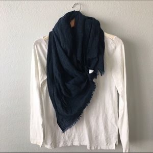 LINEN SCARF