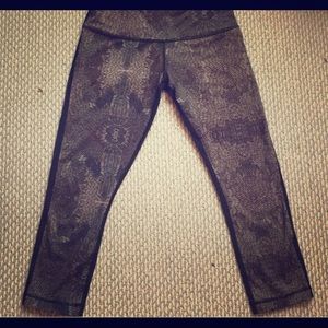 Lulu lemon Capri work out