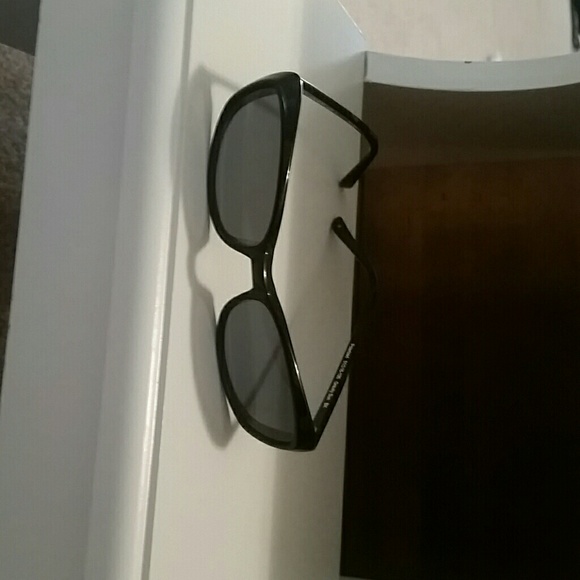 Vera Wang Sunglasses