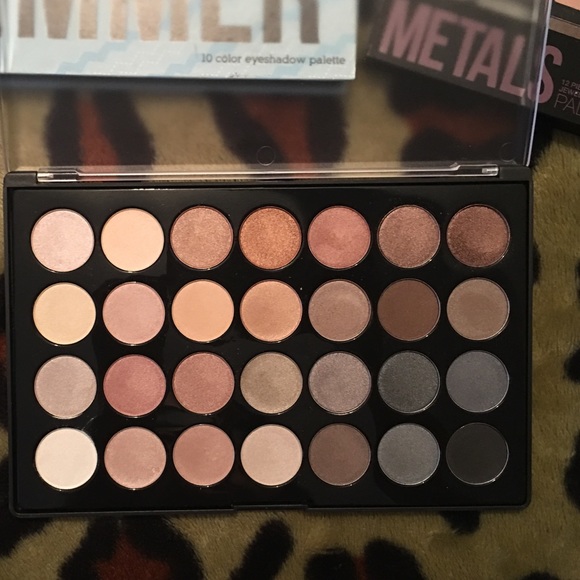 Sold!‼️🎉 - Picture 2 of 4