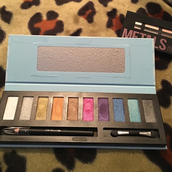 Sold!‼️🎉 - Picture 3 of 4