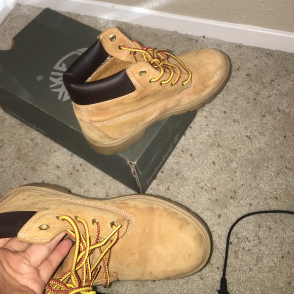 Timberlands - Picture 3 of 4