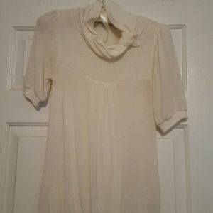 Cream short sleeved sweater top