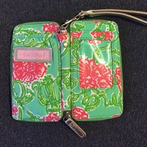 Alpha Chi print Lily Pulitzer wristlet/wallet