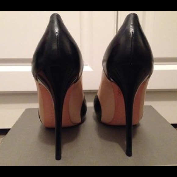 ALEXANDER McQUEEN **New US: 8.5 / EURO: 39 Heels - Picture 3 of 4