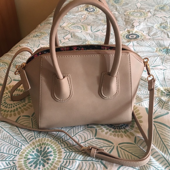 Brand new purse