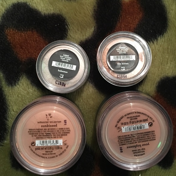 Sold! 💕 - Picture 2 of 2