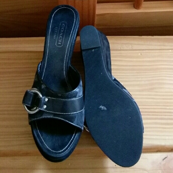 🚫SOLD🚫 Coach Meridith wedge - Picture 2 of 4