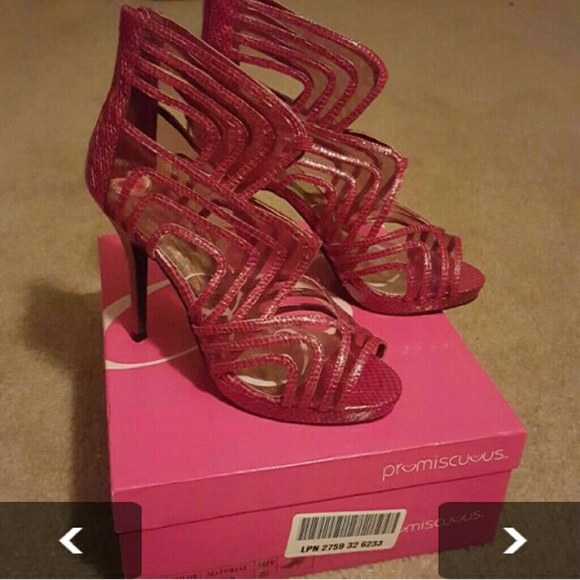 Red Heels - Picture 2 of 4