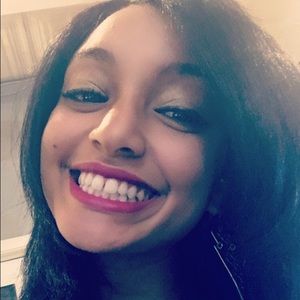 Meet your Posher, Renee