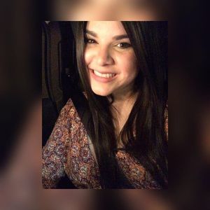 Meet your Posher, Paola