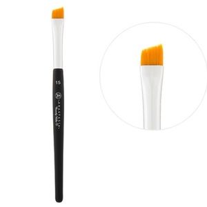 Anastasia Angled cut brush small #15