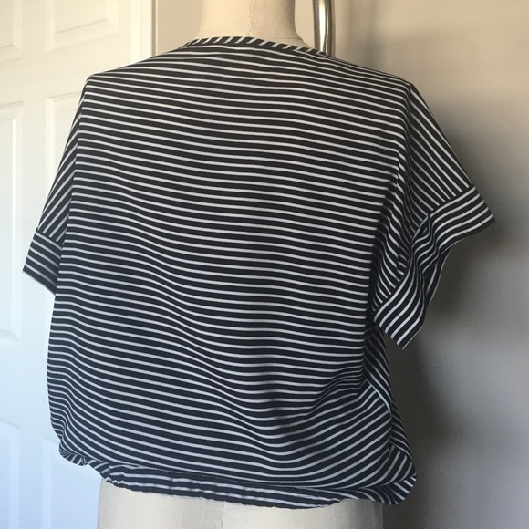 Striped BCBG Top - Picture 2 of 3