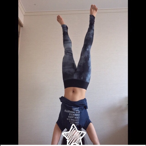 🔴TRADED🔴 Nike Dri-Fit Leggings - Picture 2 of 4