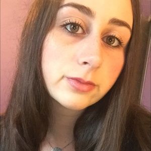 Meet your Posher, Ava