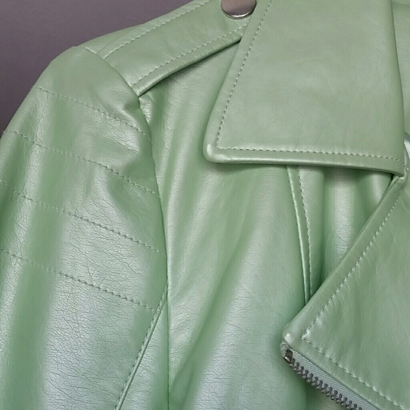 Jacket - Picture 2 of 4