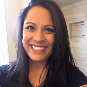Meet your Posher, Carine